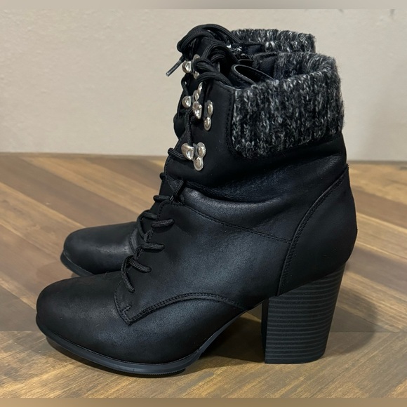 Xoxo Women's Magalin Sweater Trim Hiker Booties Women's Shoes Size 7.5M - Picture 5 of 10